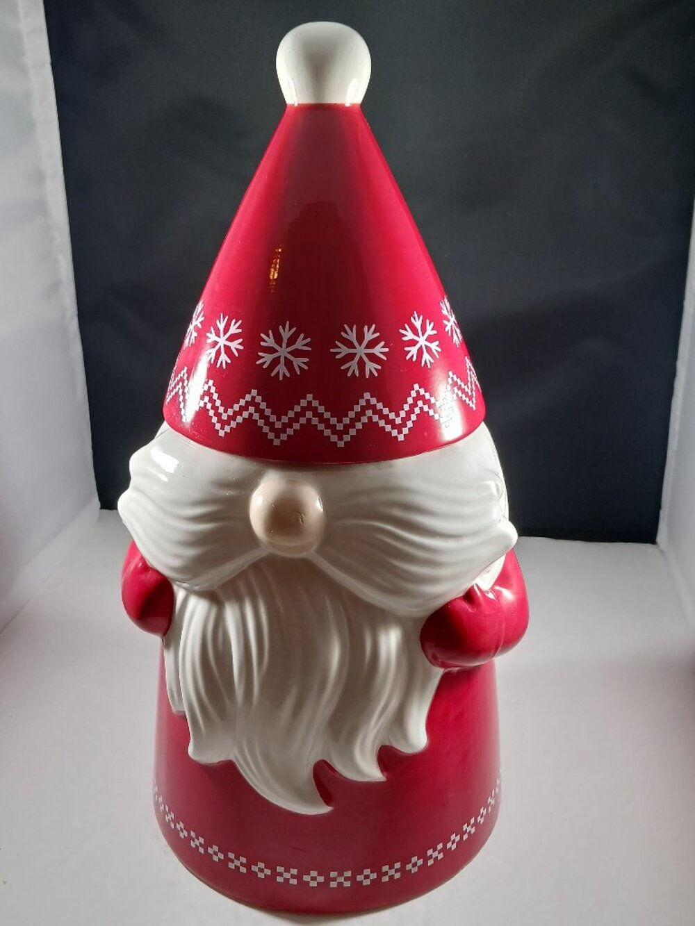 GNOME SANTA CLAUSE Ceramic Cookie Jar 13in Christmas/Winter Decor Red and White